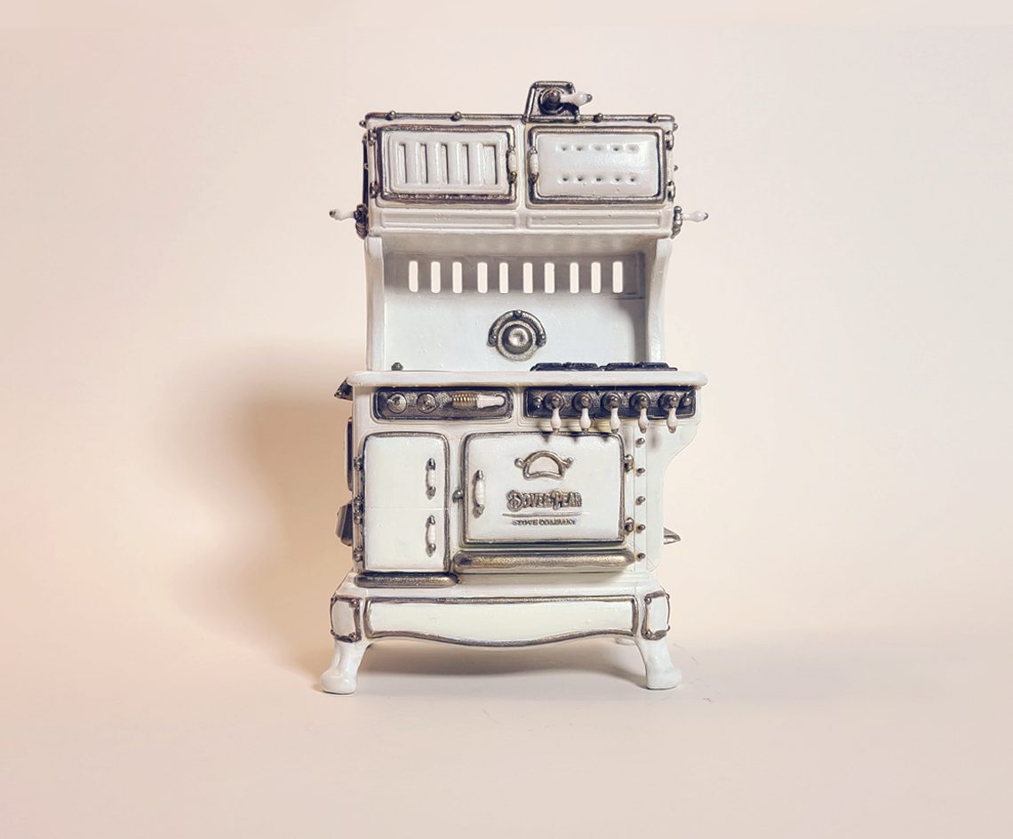 Vintage White Stove 1:12 scale miniature