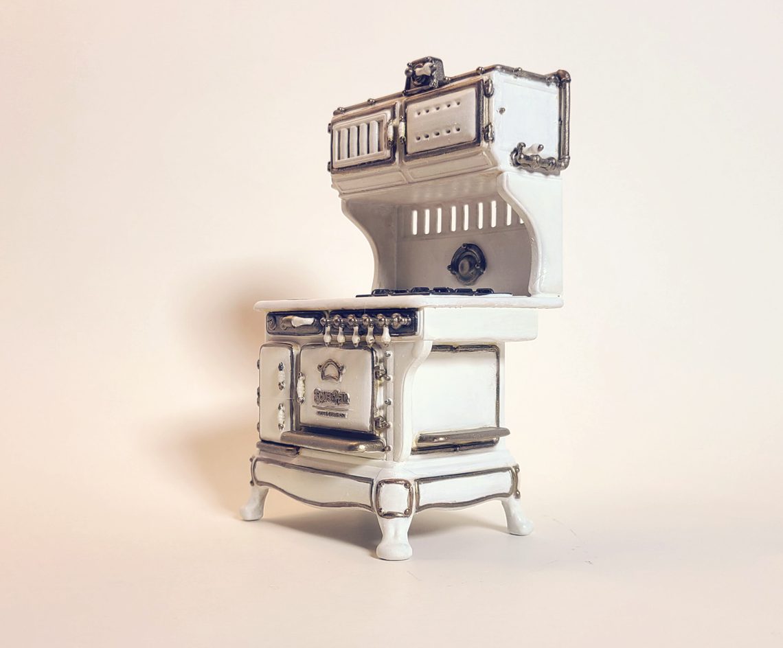 Vintage White Stove 1:12 scale miniature