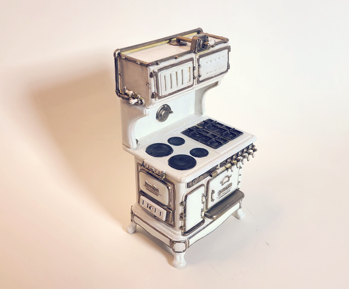 Vintage White Stove 1:12 scale miniature
